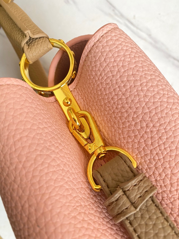 ルイヴィトンバッグ素材ディテール